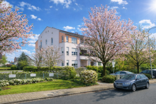 Startbild H�BSCHE WOHNUNG mit EINBAUK�CHE, BALKON und GARAGE