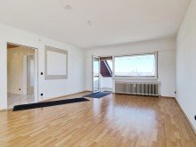 Wohnzimmer FERNBLICK INKLUSIVE! HELLE WOHNUNG IN BELIEBTER LAGE