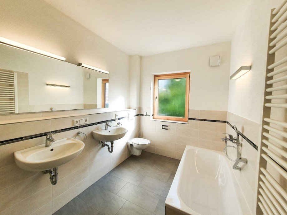 Badezimmer Doppelhaush�lfte Frankfurt (Zeilsheim)