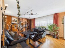 Wohnzimmer Erdgeschoss DER SOMMER KANN KOMMEN! GEPFLEGTES ZWEIFAMILIENHAUS MIT VIEL PLATZ