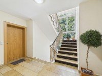 Bild (e9e0a473eeac2c4c6b8bc24e18cce96b): BLICKFANG NEROBERG - SCHICKE 3-ZIMMER-WOHNUNG MIT GARAGE UND EINBAUK�CHE