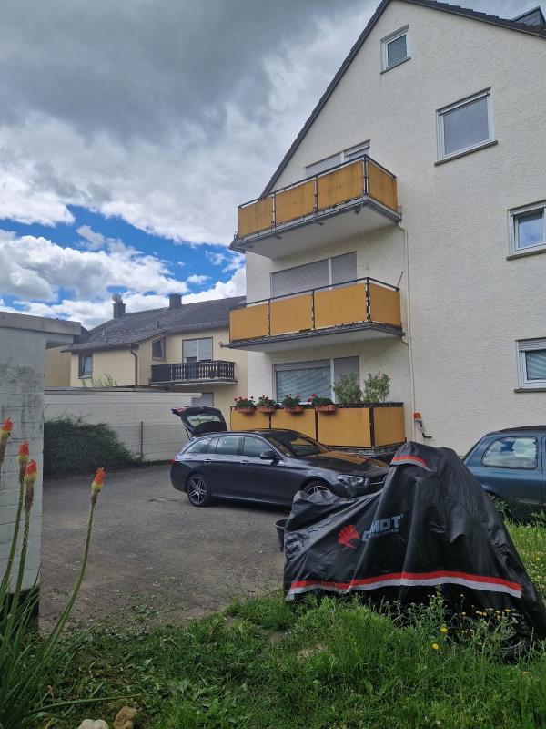 Hinterhof Etagenwohnung Walluf