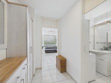 Flur HELLES APARTMENT MIT BALKON, TAGESLICHTBAD UND KELLER - BIEBRICHER ALLEE