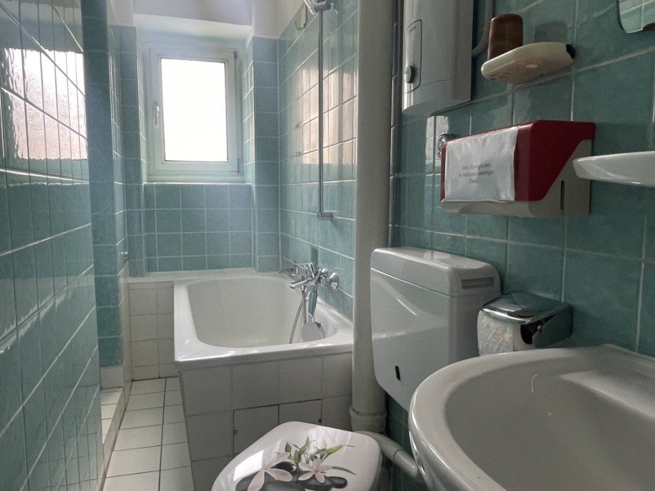 Badezimmer B�ro / Praxis Wiesbaden