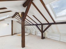 Dachzimmer (3) SCHMUCKST�CK MIT GESCHICHTE IM SCH�NEN RHEINGAUVIERTEL - ALTBAUCHARME TRIFFT MAISONETTE