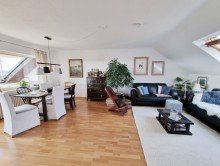 Wohnzimmer FERNBLICK INKLUSIVE! HELLE WOHNUNG IN BELIEBTER LAGE