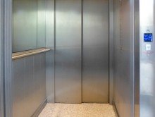 Aufzug IM BELIEBTEN K�NSTLERVIERTEL! MODERNES PENTHOUSE MIT SONNIGER DACHTERRASSE UND TIEFGARAGENSTELLPLATZ