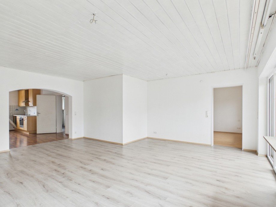 Wohnbereich 1. OG (2) Mehrfamilienhaus Wiesbaden