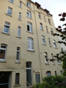 Ansicht hinten VERMIETETE 3-ZIMMER-ALTBAUWOHNUNG MIT BALKON IN VERKEHRSG�NSTIGER LAGE VON WIESBADEN